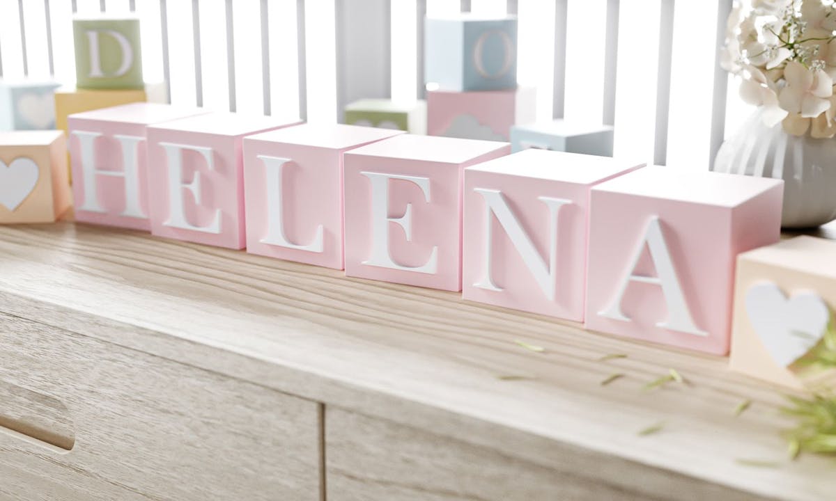 https://gdg-images.s3.sa-east-1.amazonaws.com/fotos/136212/cubo-decorativo-personalizado-letra-a-mdf-rosa-8cm-291858.jpg