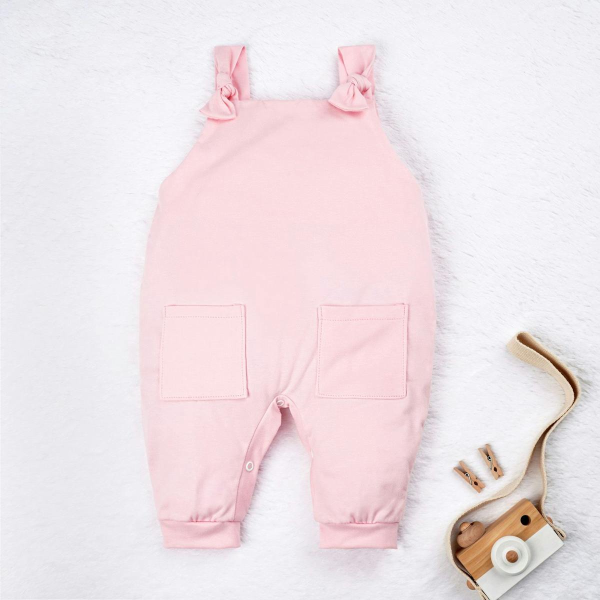 https://gdg-images.s3.sa-east-1.amazonaws.com/fotos/151712/conjunto-jardineira-e-body-manga-curta-baby-basics-rosa-e-azul-02-pecas-tam-g-329700.jpg