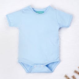 https://gdg-images.s3.sa-east-1.amazonaws.com/fotos/151876/conjunto-jardineira-e-body-manga-curta-baby-basics-azul-bebe-e-branco-02-pecas-tam-p-330234.jpg