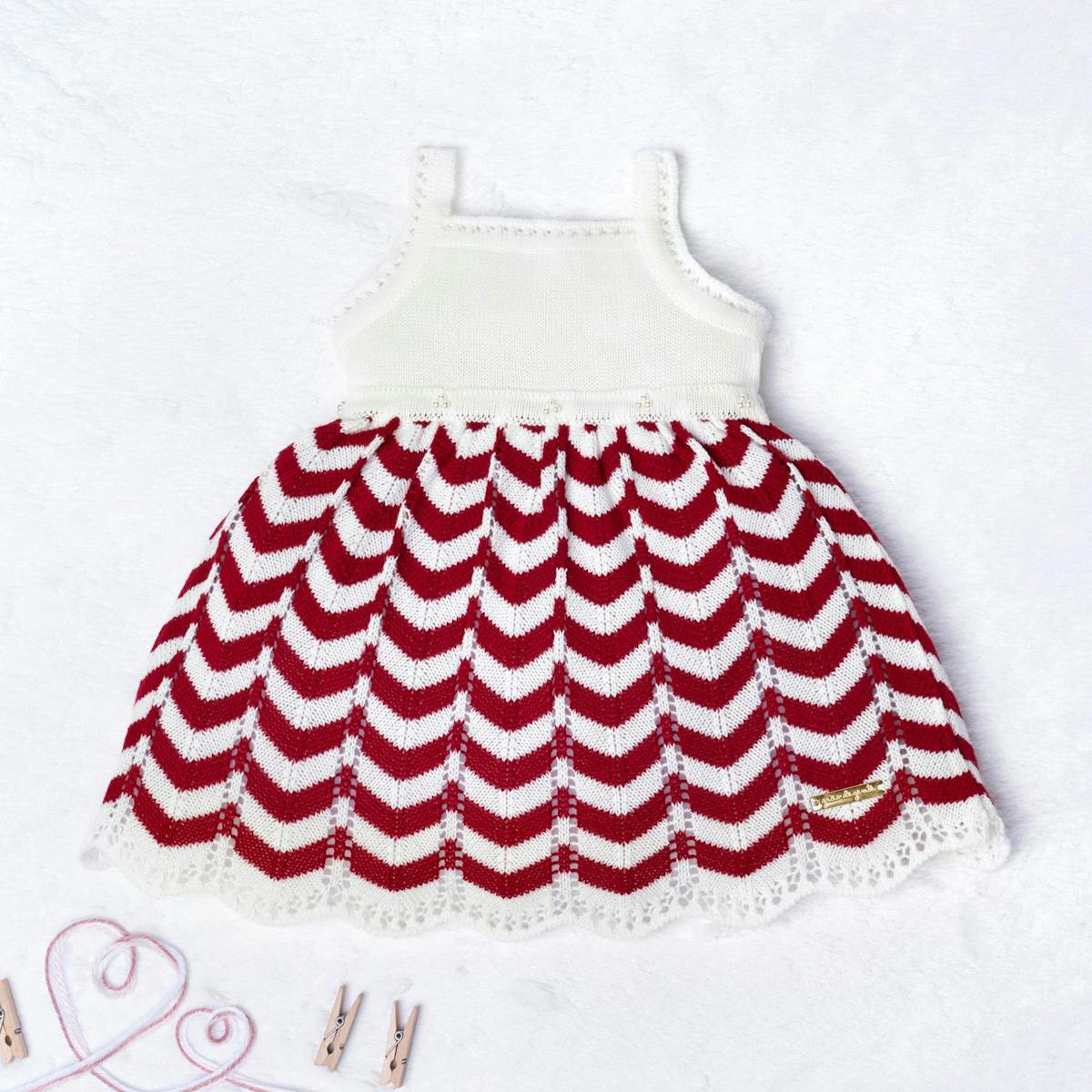 https://gdg-images.s3.sa-east-1.amazonaws.com/fotos/153530/vestido-chevron-de-alcinha-vermelho-338335.jpg