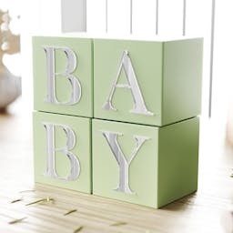 https://gdg-images.s3.sa-east-1.amazonaws.com/fotos/179118/cubo-decorativo-personalizado-letra-espelhada-a-mdf-verde-8cm-396850.jpg