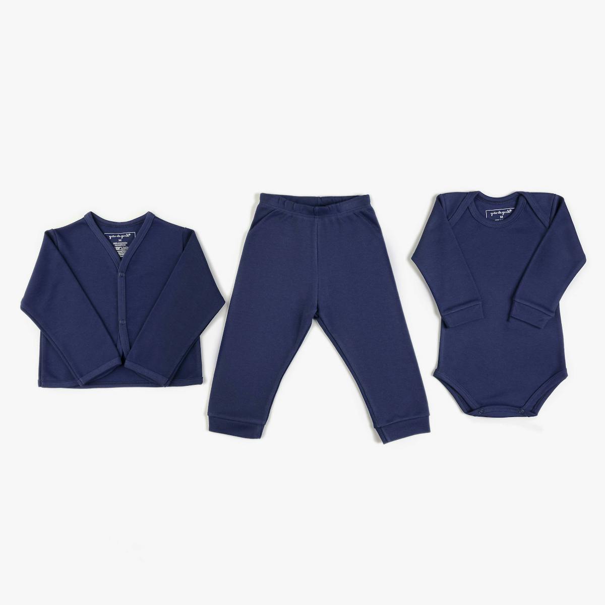 https://gdg-images.s3.sa-east-1.amazonaws.com/fotos/180299/conjunto-body-calca-e-casaquinho-comfort-basics-azul-marinho-p-451780.jpg