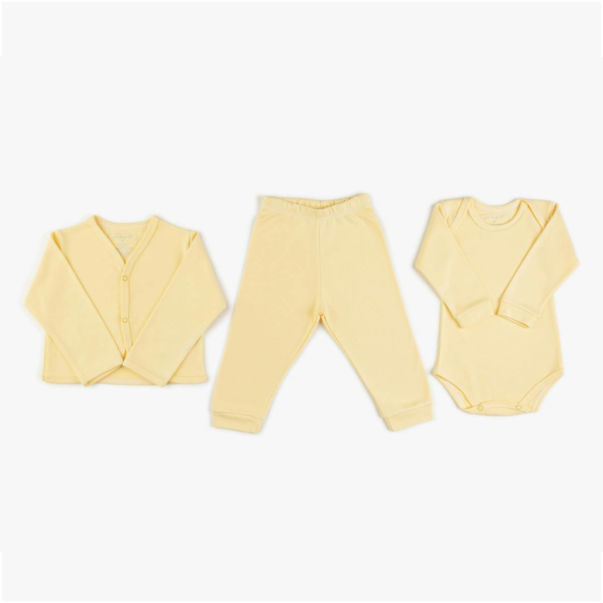 https://gdg-images.s3.sa-east-1.amazonaws.com/fotos/180304/conjunto-body-calca-e-casaquinho-comfort-basics-amarelo-p-451342.jpg