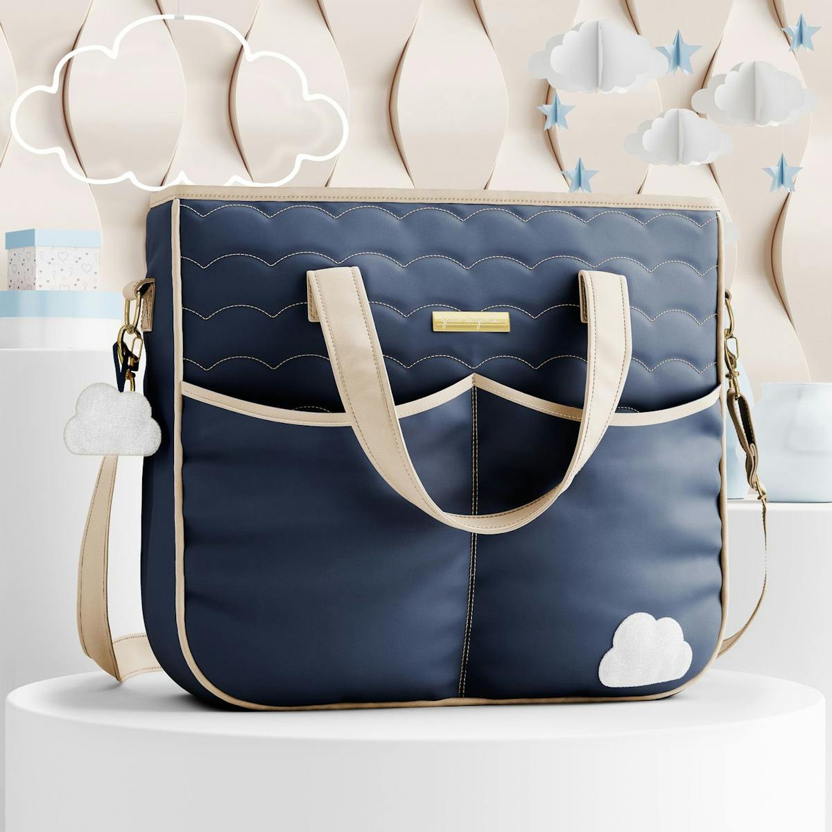 https://grao-cdn.s3.bhs.perf.cloud.ovh.net/fotos/147413/bolsa-maternidade-tote-nuvem-azul-marinho-37cm-327943.jpg