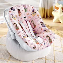 https://grao-cdn.s3.bhs.perf.cloud.ovh.net/fotos/154600/capa-de-bebe-conforto-meninas-do-mundo-348134.jpg